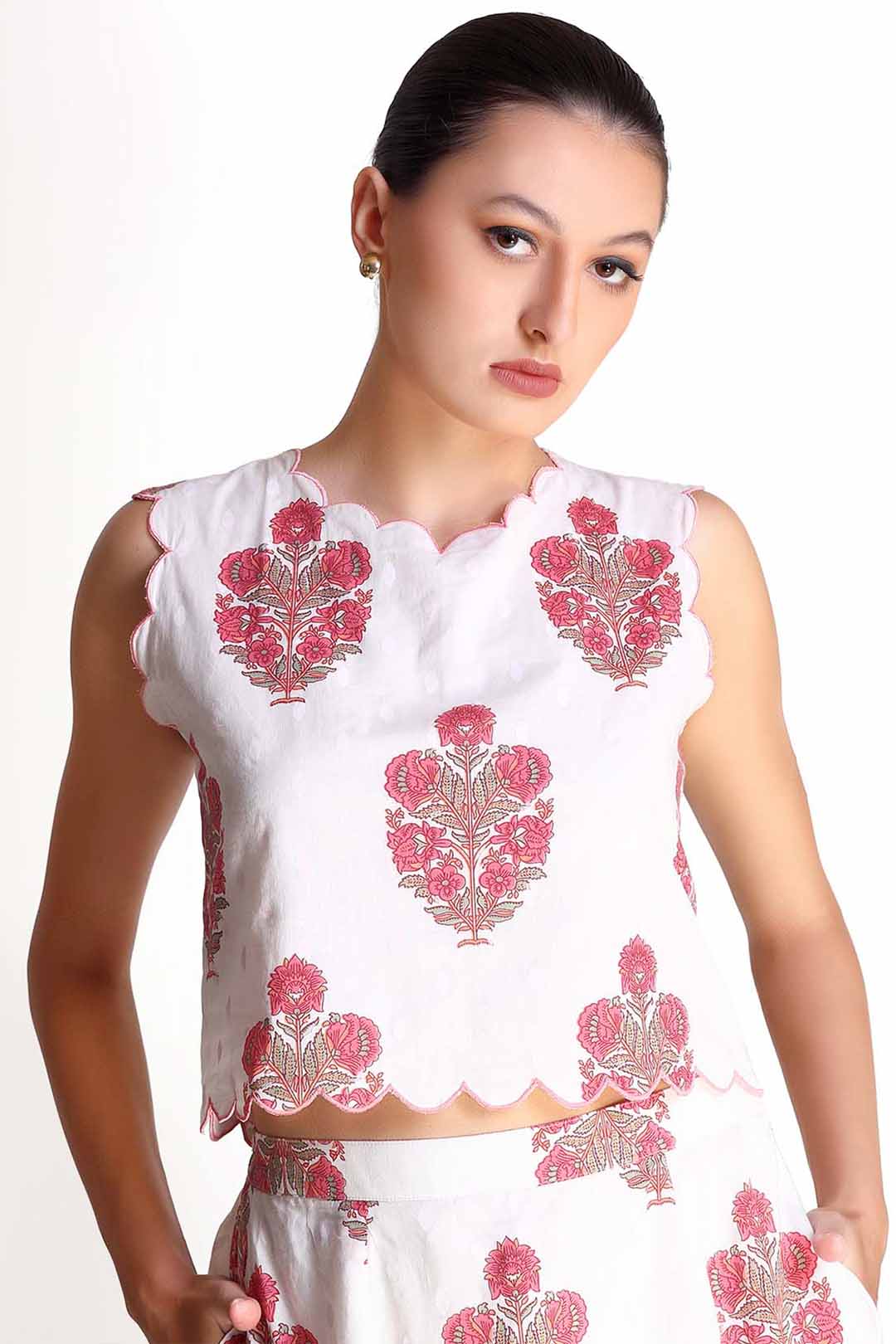 Magnolia - Motif Print Top