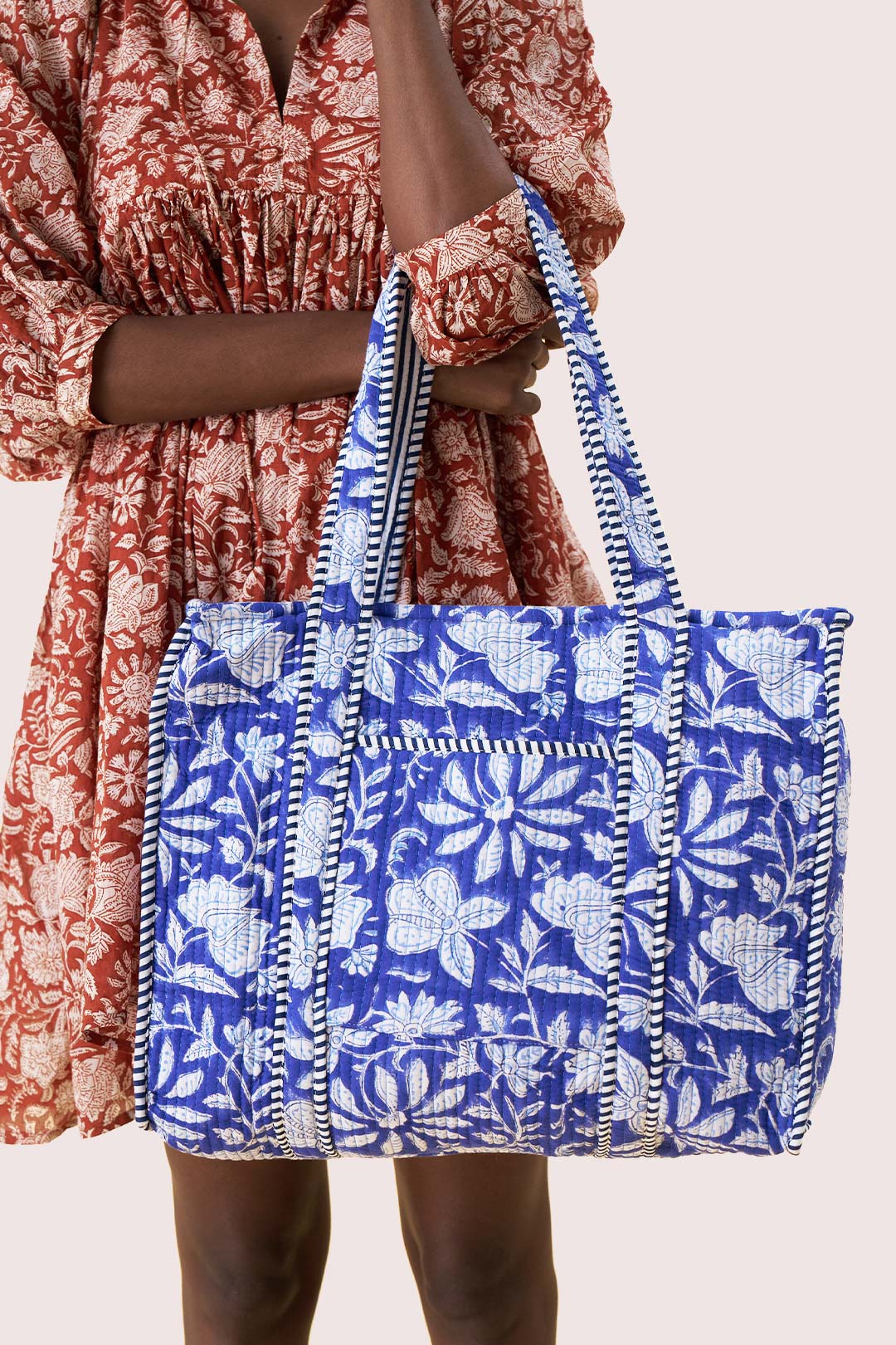 Iris Floral Motif Tote Bag